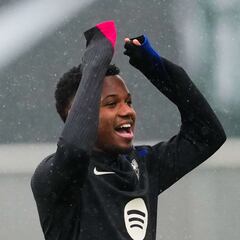 La guerra Sevilla-Barcelona, con Ansu Fati justo en el medio