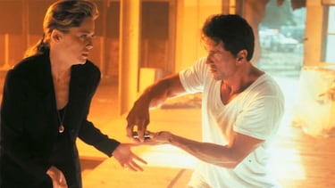 Sharon Stone ha vivido siempre con miedo a que le disparen por algo que le dijo Sylvester Stallone