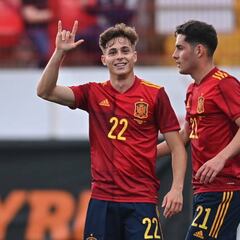 Riquelme sí, Camello no