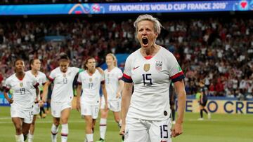 La futbolista y estrella de Estados Unidos en Francia 2019 sigue firme en su decisión de no ir a la Casa Blanca, pero tras una invitación demócrata, accederá a ir al Congreso.