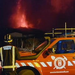 La misión imposible de desviar la lava del volcán en La Palma
