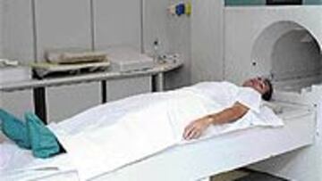 <B>PRUEBA</b>. Se confirmó la rotura. Josetxo estará cinco semanas de baja.