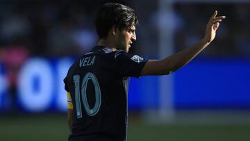 LOS ANGELES, CALIFORNIA - APRIL 21: Carlos Vela #10 of Los Angeles FC looks on during the second half of a game against the Seattle Soundersat Banc of California Stadium on April 21, 2019 in Los Angeles, California.   Sean M. Haffey/Getty Images/AFP
 == FOR NEWSPAPERS, INTERNET, TELCOS &amp; TELEVISION USE ONLY ==