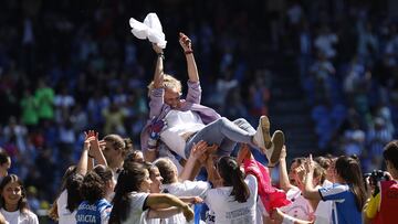 21/04/24 FUTBOL FEMENINO
PARTIDO SEGUNDA DIVISION FEMENINA
DEPORTIVO DE LA CORUÑA ABANCA - CACEREÑO
FIN DEL PARTIDO ALEGRIA MANTEO A IRENE FERRERAS