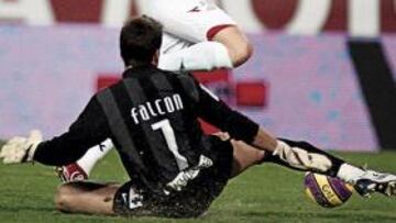 <b>EX MALAGUISTA. </b>Luque podría volver a vestir la camiseta del Málaga.