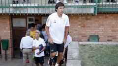 Raúl González Blanco ha dirigido el primer partido del Real Madrid Castilla frente a la Gimnastica Segoviana en el Municipal de La Albuera.