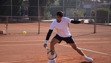 Alcaraz entrenando en la Ferrero Academy de Villena.