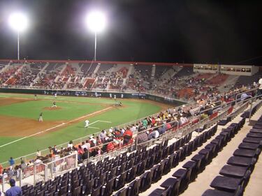 Nuevo Laredo, Tamaulipas
Aforo: 7,555
