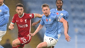 "Mientras nosotros jugamos a las damas, él juega al ajedrez"