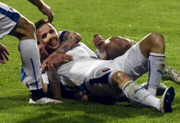 Eslovaquia-Luxewmburgo. Peter Pekarik y Adam Nemec celebraron uno de los goles.
