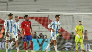 “A ellos le faltaron dos leyendas y siguen jugando bien; nosotros estamos...”