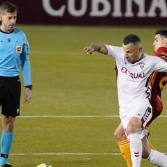 Ávalos Barrera y cuatro postes condenan al Zaragoza