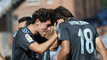 Oyarzabal celebra un gol.