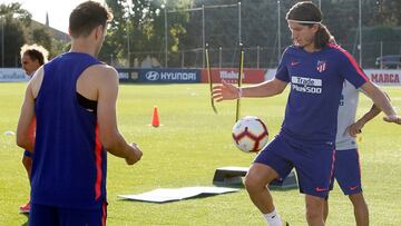 Simeone pide gol y Filipe sigue entrenándose con el grupo