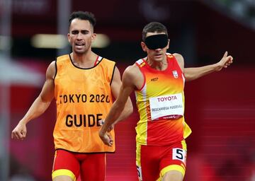 Guillermo Rojo y Gerard Descarrega corren hacia el oro en Tokio.