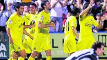 <b>ALEGRÍA. </b>El Villarreal B encadenó su segunda victoria consecutiva ante un Castellón que lo intentó hasta el final.