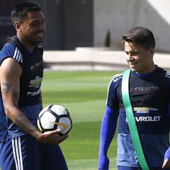 La U define formación con Jara e Isaac Díaz desde el arranque