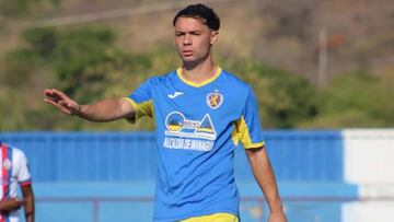 El espa&ntilde;ol Pablo G&aacute;llego, durante un partido de f&uacute;tbol en Nicaragua.