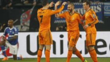 Cristian, Benzema y Bale celebran un gol la temporada pasada.