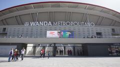 La afición del Atlético de Madrid llenó el estadio para ver el partido de fútbol femenino entre Atleti y Barça.