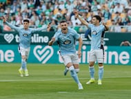 Hugo Álvarez, Jutglà y Pablo Durán celebran el gol anotado en La Cartuja ante el Betis