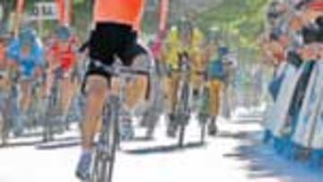 Unai Etxebarría se adelantó al pelotón.