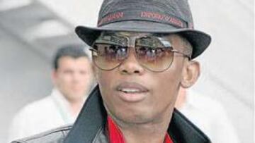 <b>CODICIADO. </b>Etoo va asumiendo que no seguirá en el Barcelona la próxima temporada.