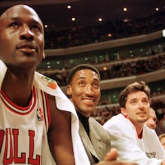 Pippen atiza a Jordan: "Glorifican su figura sin darme elogios"