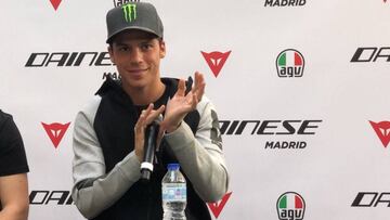 Joan Mir en la Dainese Store de Madrid.