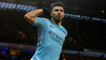 Agüero rescata al City en el 92'