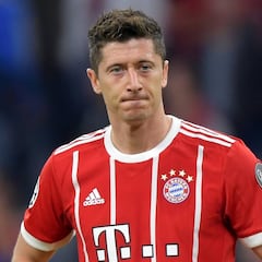 Pini Zahavi, representante de Lewandowski: "Él siente que necesita un cambio"