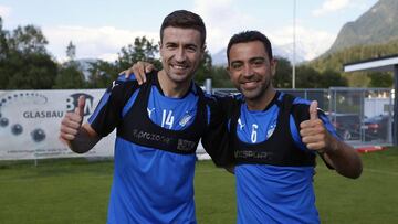 Gabi y Xavi, en el entrenamiento del Al Sadd