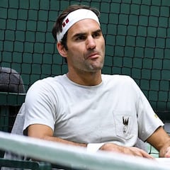 Federer pasa por lesión de Raonic; Isner y Nishikori ganan