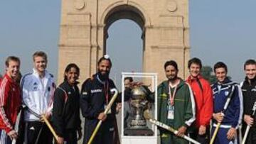 <b>LOS CAPITANES. </b>Los doce equipos en busca de la Copa del Mundo.