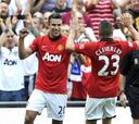 Van Persie logra el primer título de la era Moyes en el United