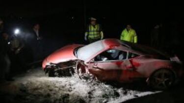 El Ferrari de Arturo Vidal tras el accidente del martes por la noche.