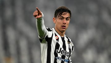 TURIN, ITALY - FEBRUARY 18: Paulo Dybala of Juventus gestures during the Serie A match between Juventus and Torino FC at Allianz Stadium on February 18, 2022 in Turin, Italy. (Photo by Chris Ricco/Getty Images)