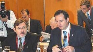 <b>BRILLANTES. </b>Lissavetzky y Mayoral, ayer ante la Comisión del COI.