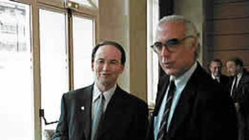 <B>MALESTAR.</B> José Castro no ve con buenos ojos la idea de Romero de dejar fuera a los actuales consejeros.