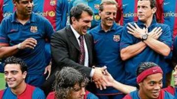 <b>SE ACABÓ EL BUEN ROLLO. </b>Frank Rijkaard intuye que Joan Laporta no contará con sus servicios para la próxima temporada, en la que podrían saltar sus ayudantes.