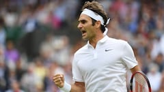 Roger Federer, durante su partido ante Steve Johnson en el torneo de Wimbledon.