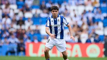 Jon Mikel Aramburu, lateral derecho de la Real Sociedad.