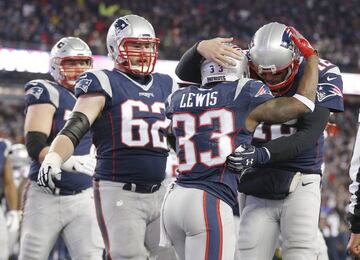 Los Patriots se llevan la victoria en casa frente a una aguerrida defensa de Texans, que no estuvo acompañada por un buen ataque. Sexta final de conferencia consecutiva para un equipo de ensueño comandado por Tom Brady y Bill Belichick.