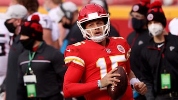 Con el descanso en la ronda de comod&iacute;n asegurado, el coach Andy Reid determin&oacute; sentar al mariscal de campo; Chad Henne ser&aacute; el pasador contra los Chargers.