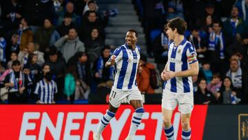 Sheraldo Becker celebra un gol marcado con la Real.