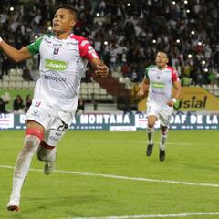 Once Caldas vence a Santa Fe en penales y clasifica a semis