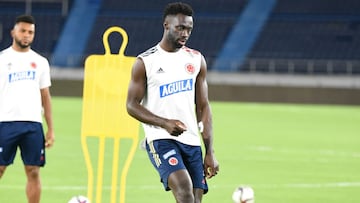 Davinson S&aacute;nchez durante un entrenamiento de la Selecci&oacute;n Colombia.