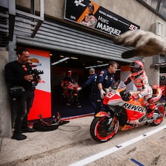 Márquez monta de entrada los dos chasis Kalex en sus Honda