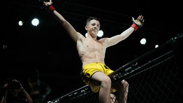 Leo Climent celebrando su victoria en WAR MMA 2