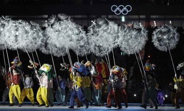 Futurista y colorida ceremonia de clausura de los Juegos Olímpicos de Invierno disputados en PyeongChang (Corea del Sur).